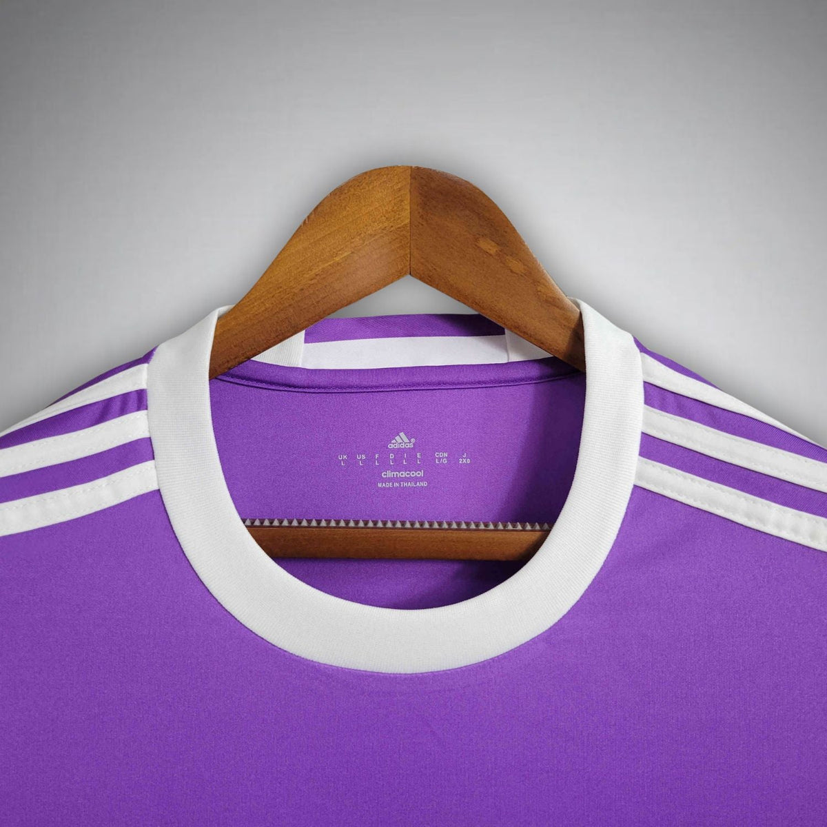 Real Madrid CF - Retro Away Shirt 2016/2017 Long Sleeve