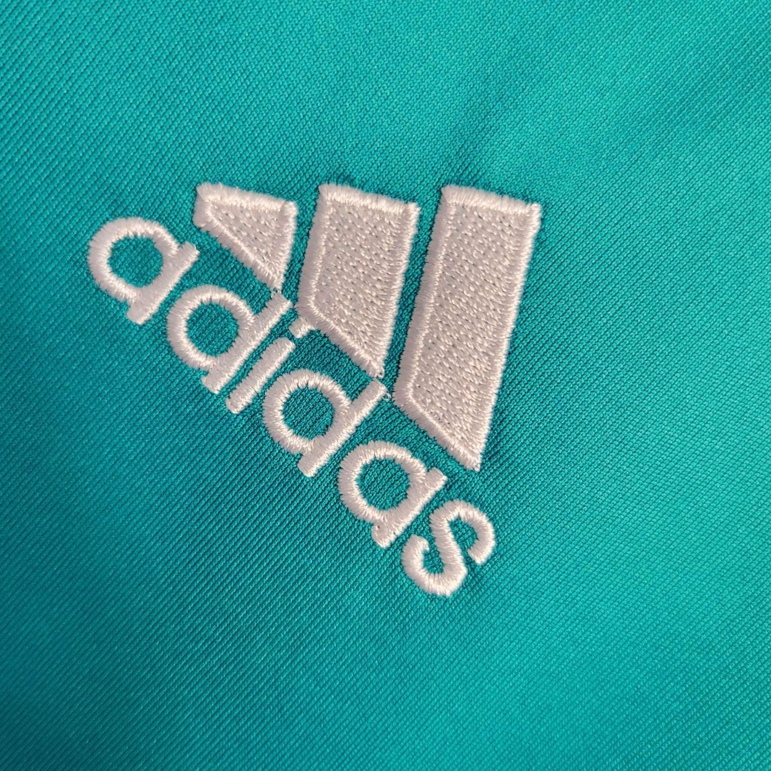 Real Madrid CF - Retro Away Shirt 2017/2018 Long Sleeve