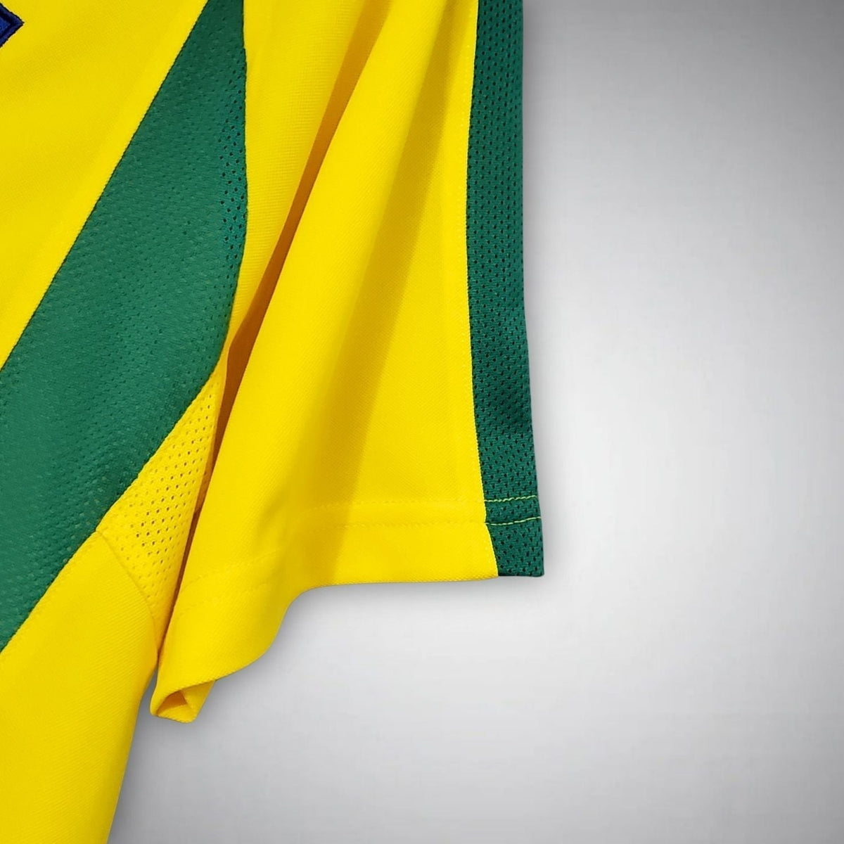 Brazil - Retro Home Shirt World Cup 2002
