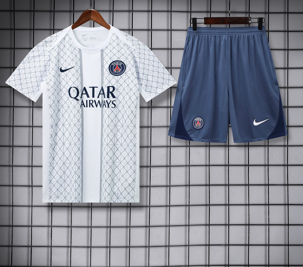 Paris Saint-Germain - White Training Set