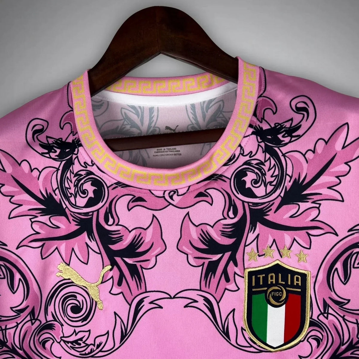 Italy - Limited Concept Versace Pink