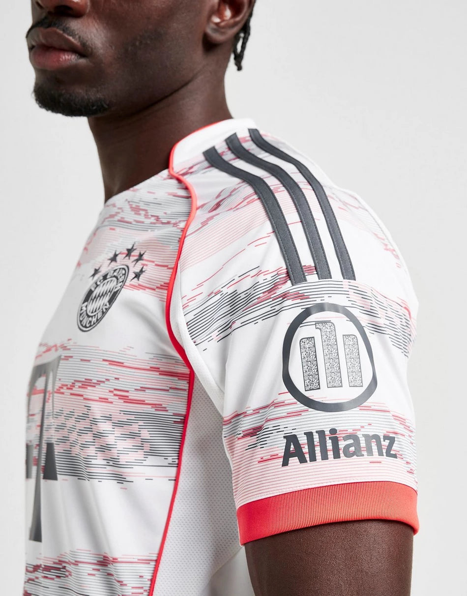 FC Bayern Munich - Away Shirt 25/26