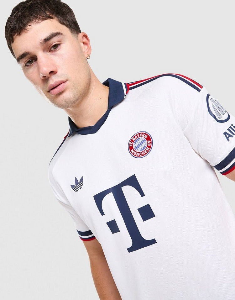 FC Bayern Munich - Away Shirt 26/27